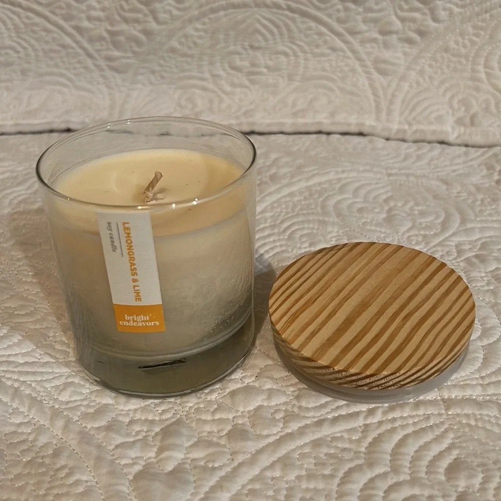Bright endeavors‎ lemongrass and lime soy candle, new